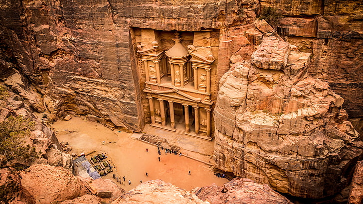 Petra Known As The Rakmu Historical And Archaeological City In The Southern Part Of The Jordan On The Slope Of Jabal Al Madhabh Arabka Wallpaper Hd 5200×2925