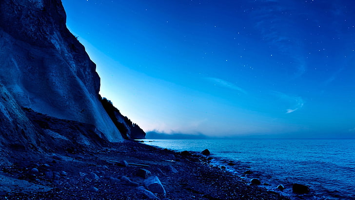 body of water and mountain, beach, nature, blue, sky, stars, sea, HD wallpaper