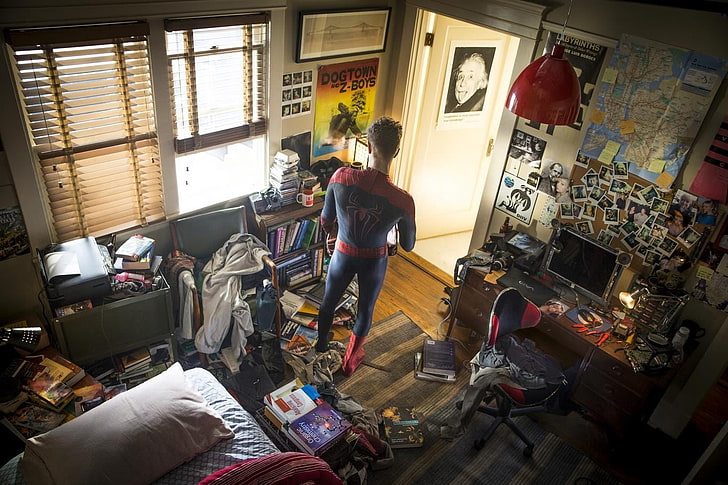 Andrew Garfield as Spider-Man, Peter Parker, room, clutter, indoors