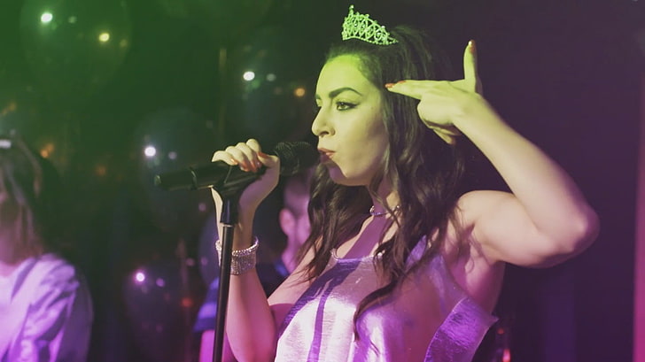 Charli XCX, concerts, performance, young adult, young women