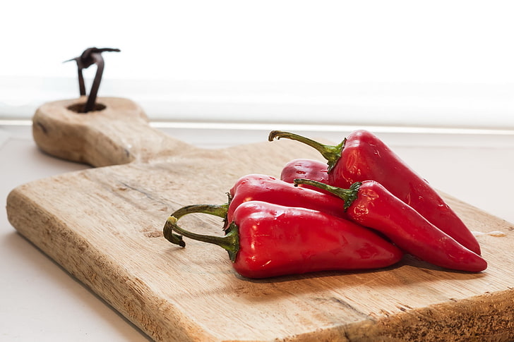 red, vegetables, food, food and drink, pepper, wood - material, HD wallpaper