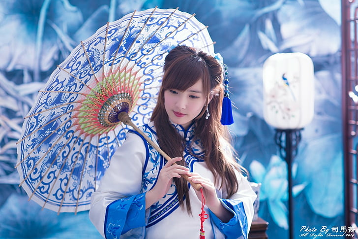 Models, Yu Chen Zheng, Asian, Girl, Lantern, Taiwanese, Traditional Costume, HD wallpaper