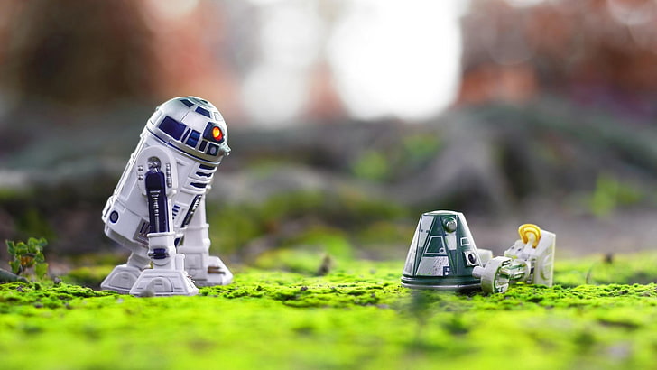 R2/D2 figurine, Star Wars, R2-D2, toys, robot, human representation, HD wallpaper