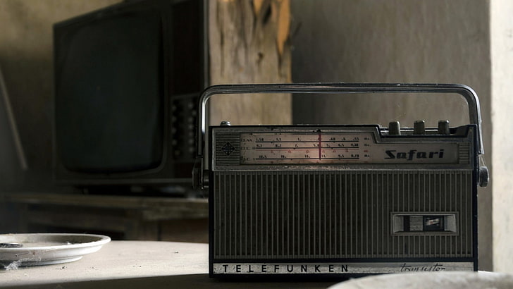 abandoned, old, television sets, radio, table, plates, dust, HD wallpaper