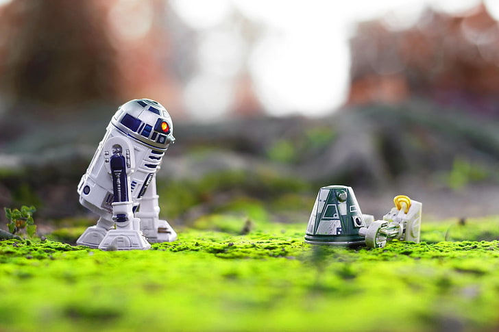 Star Wars R2-D2, toys, selective focus, day, astronaut, figurine, HD wallpaper