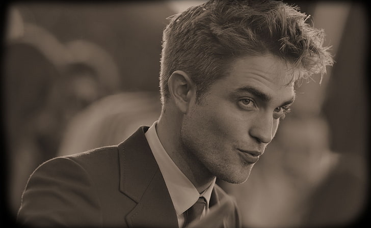 HD wallpaper: Robert Pattinson Vintage, Edward Cullen, portrait, headshot,  young men | Wallpaper Flare