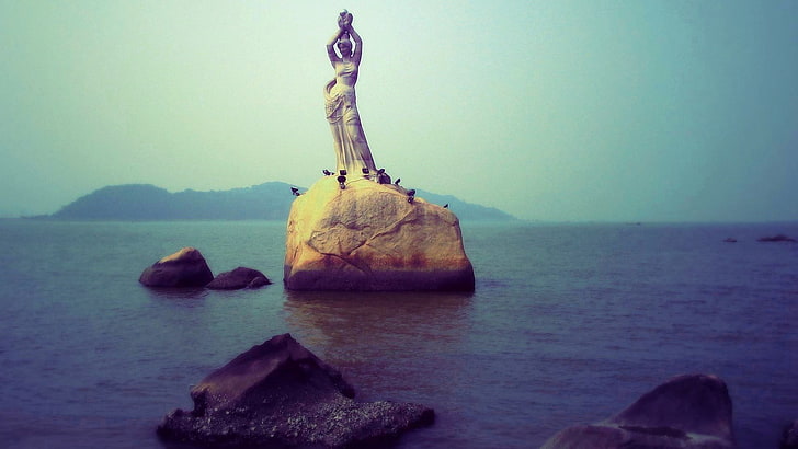 fantasy art, sea, sky, statue, digital art, water, rock, rock - object, HD wallpaper