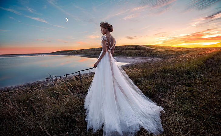 Gorgeous Bride in a Beautiful Dress, Evening,..., Girls, Nature