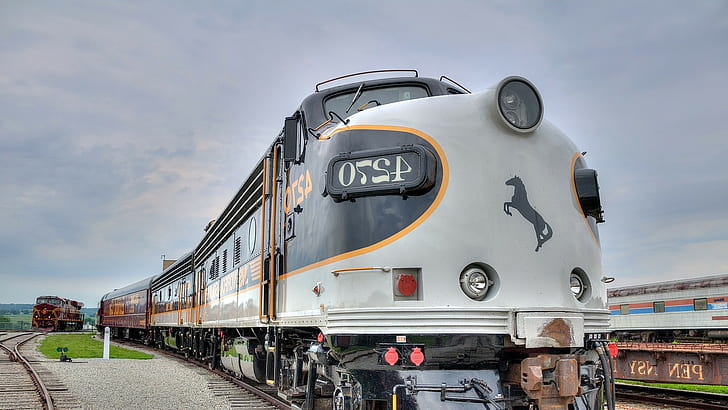railway train vehicle pennsylvania usa diesel locomotives clouds horse rail yard, HD wallpaper