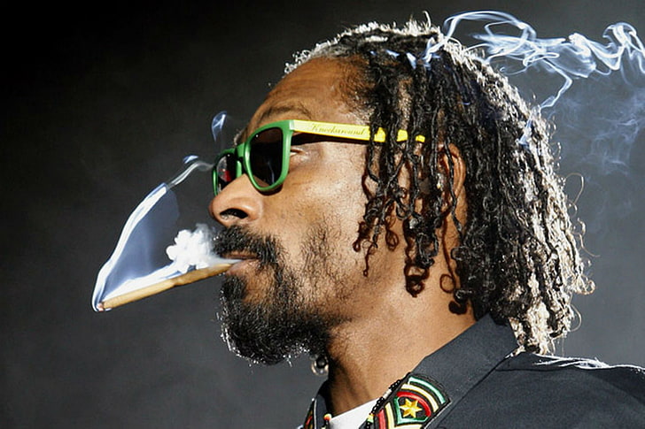 Is Snoop Dogg still alive
