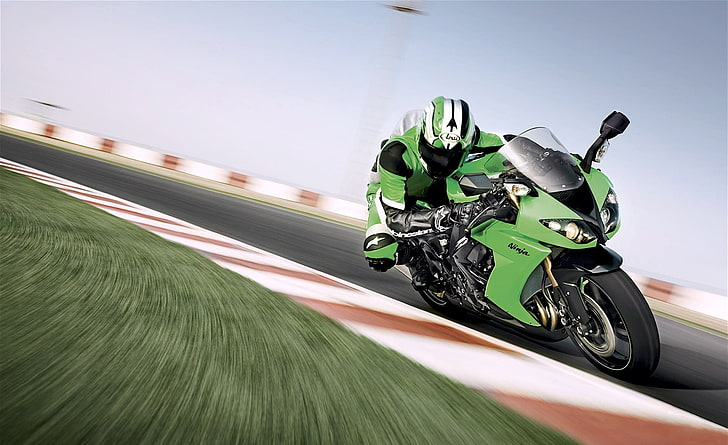 Kawasaki Ninja ZX 10R, green and black sports bike, Motorcycles