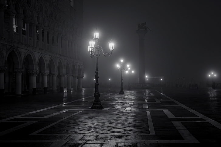 post light, night, the city, fog, lights, Italy, Venice, black and white, HD wallpaper
