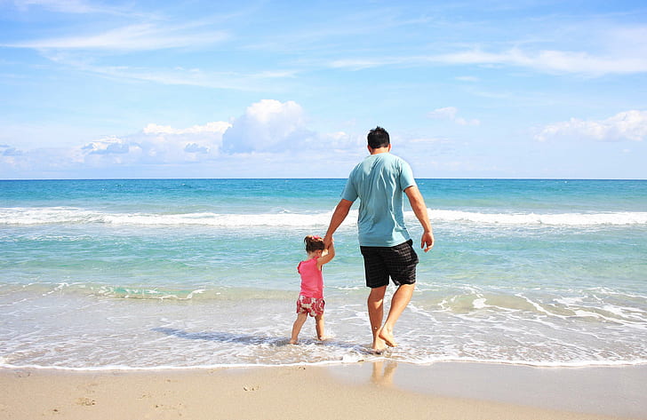 beach, coast, dad, daughter, father, kid, sand, sea, shore, HD wallpaper