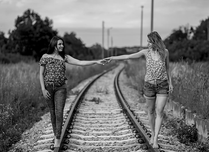 holding hands, railway, monochrome, women, women outdoors, 500px, HD wallpaper