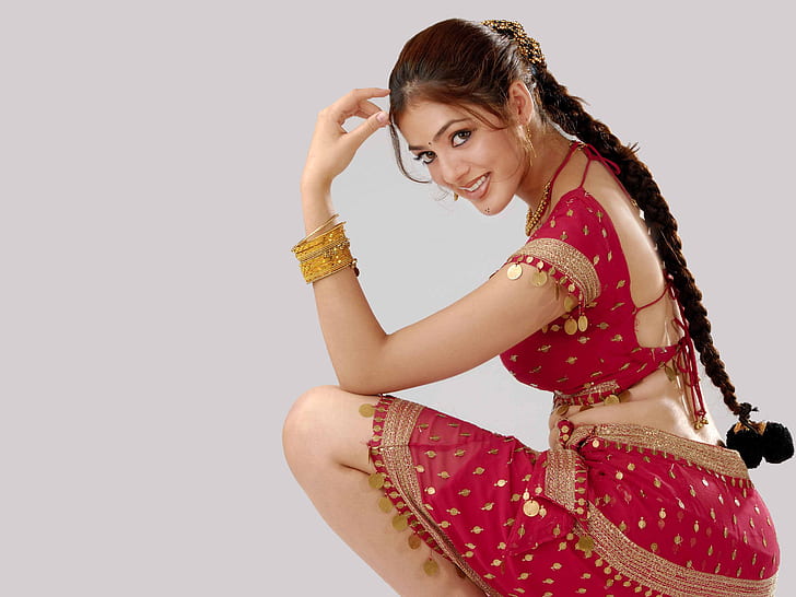 Parvati Melton HQ HD HD, women's red and brown traditional dress, HD wallpaper