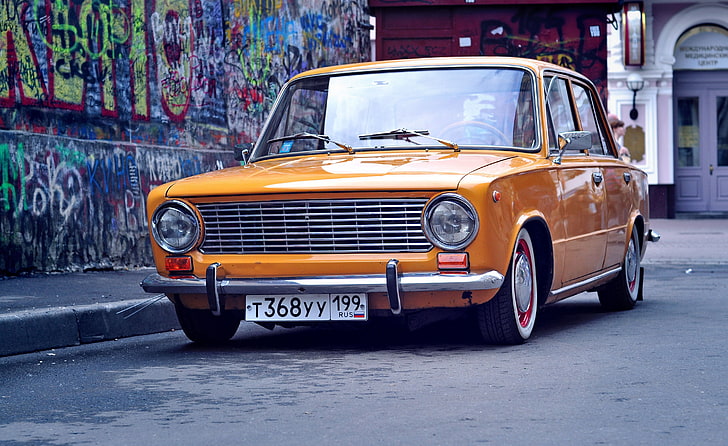 yellow Tofas Murat sedan, road, background, Wallpaper, graffiti, HD wallpaper