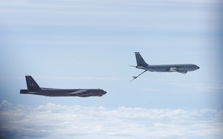 2560x1600 px, 52 Stratofortress, air refueling, aircraft, Boeing B