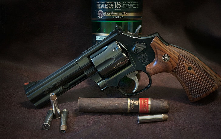 gun, whiskey, weapon, revolver, cigar, Smith & Wesson, Ammunition, HD wallpaper