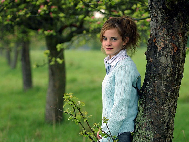 Emma Watson 2013 Photo 11, girls, hot girls, famous singer, celebrity gossip, HD wallpaper