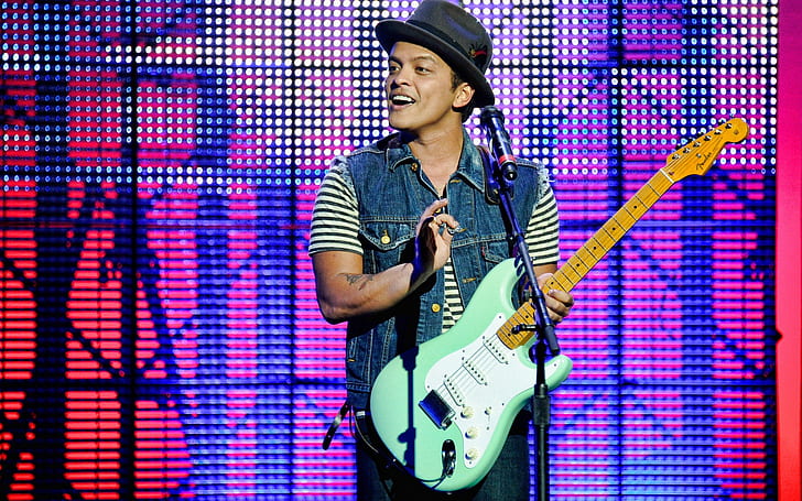 Bruno Mars in Concert, bruno mars, live, music, guitar, colors, HD wallpaper