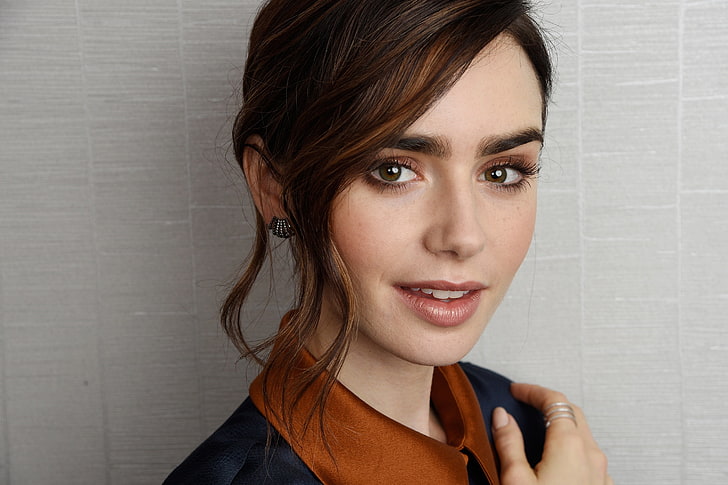 Lily Collins, women, celebrity, brunette, portrait, looking at viewer