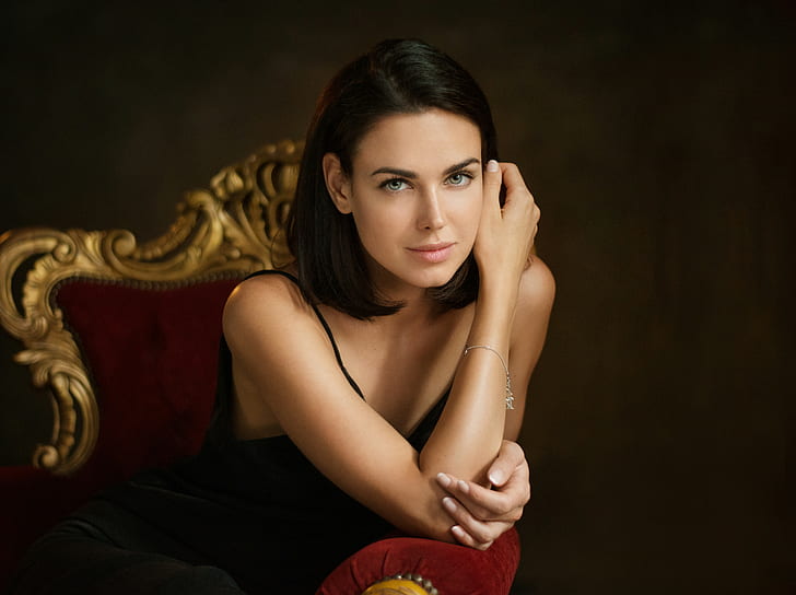 portrait, green eyes, model, smiling, Irina Antonenko, black hair, HD wallpaper