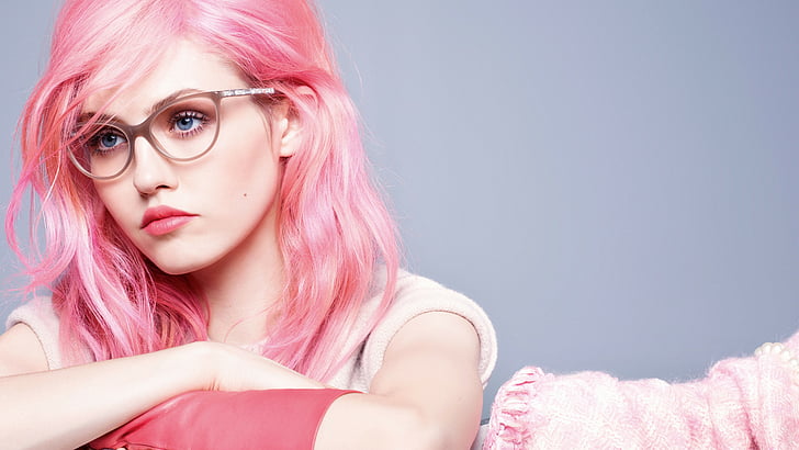 Charlotte Free, fashion model, Chanel, pop rock, pink, glasses