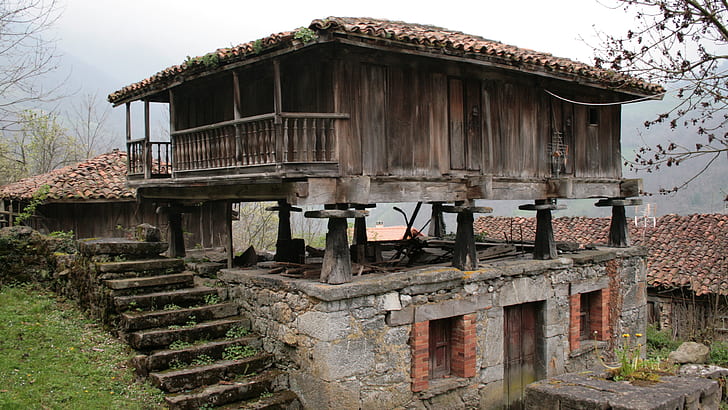 historic site, hut, village, shack, counryside, horreo, roof