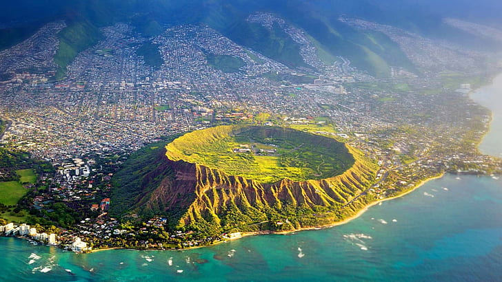 Diamond Head, Oahu, Hawaii, USA, top view, brown and green crater, HD wallpaper