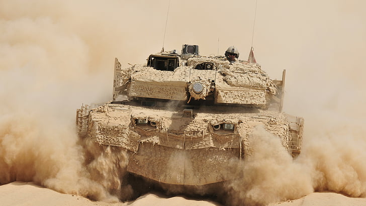 desert camouflage panzer tank covered in dust, Leopard 2A5, armoured, HD wallpaper