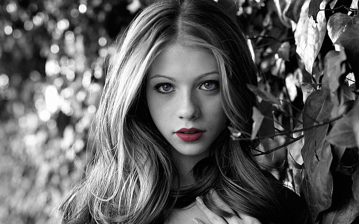 woman's red lipstick, selective color of woman red lip, Michelle Trachtenberg, HD wallpaper