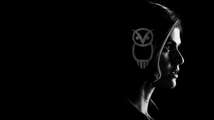 Alexandra Daddario, black background, Dark, monochrome, owl