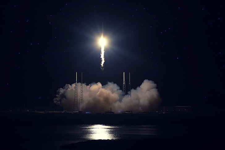 space shuttle, start, SpaceX, Falcon 9, Cape Canaveral, Dragon Fire. rocket