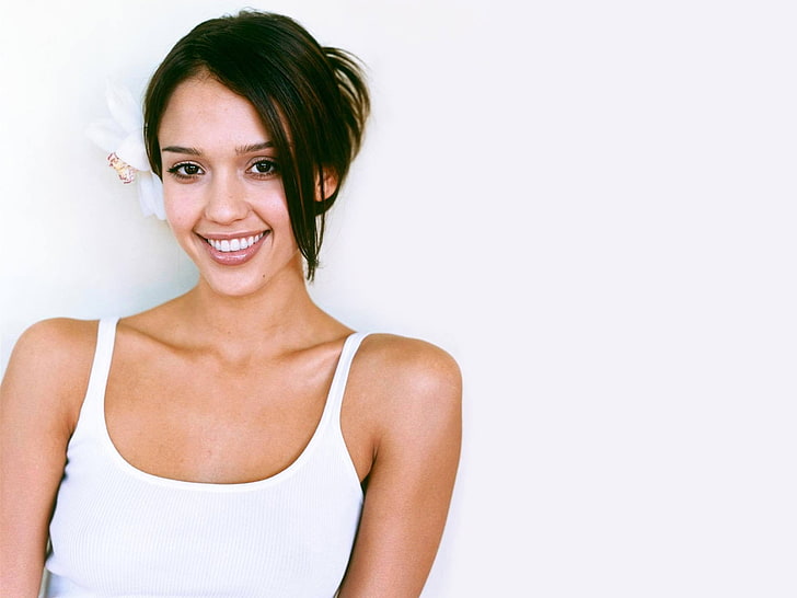 photo of Jessica Alba, smiling, women, actress, celebrity, looking at camera
