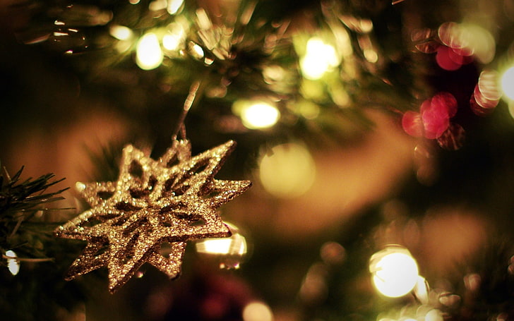 grey snowflakes decor, Christmas ornaments , tree, celebration, HD wallpaper
