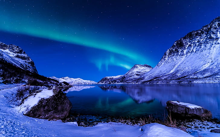 Chill Winter Night, landscape photo of ice moutains, lake, snow