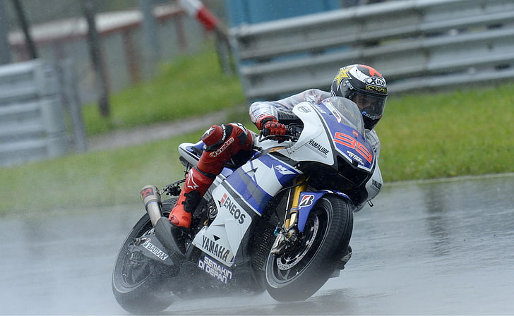 rain yamaha moto gp motorbikes jorge lorenzo grand prix yamaha racing 4928x3032  Motorcycles Yamaha HD Art