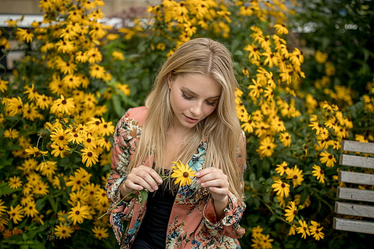 women's multicolored floral long-sleeved top, model, blonde, portrait