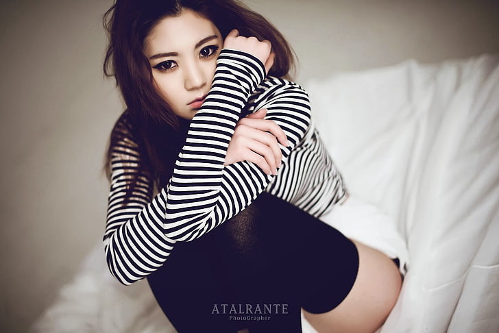 Chae Eun, Asian, women, brunette, dark eyes, in bed, sadness, HD wallpaper