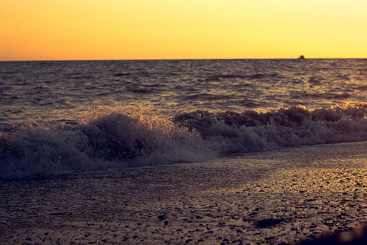 coast, sea, waves, beach, sunset, horizon, water, sky, horizon over water, HD wallpaper