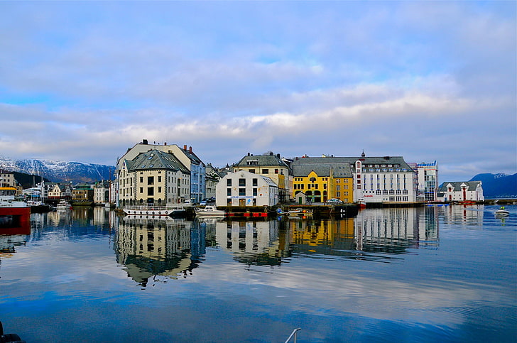 sea, the sky, home, Norway, Alesund, water, reflection, cloud - sky