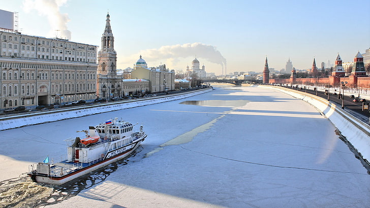 white ship, river, ice, snow, boat, building, architecture, Moscow, HD wallpaper