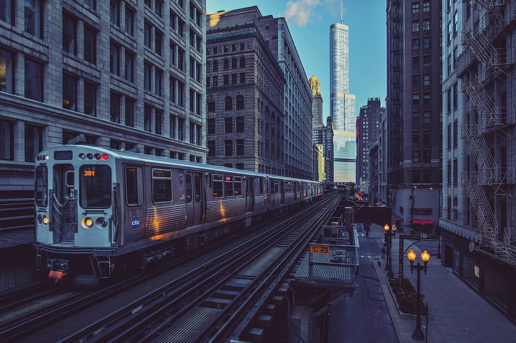 Train in Chicago City, Illinois, a city train, Skyscrapers, morning lights