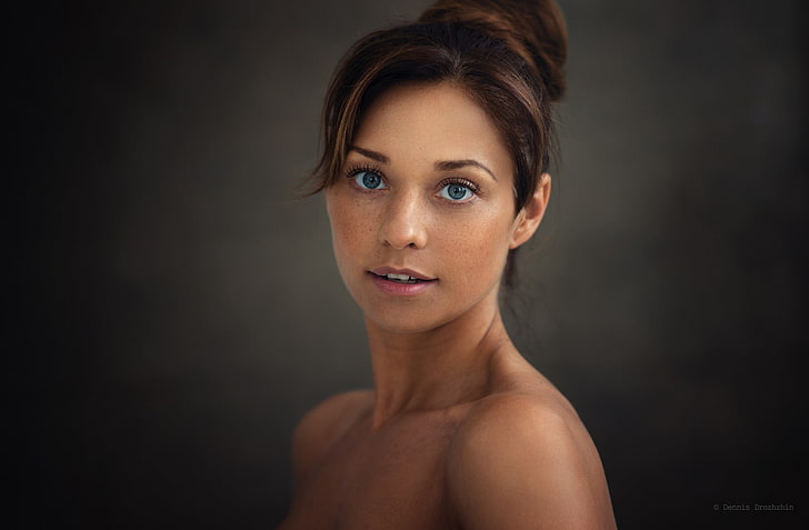women, face, portrait, simple background, bare shoulders, blue eyes