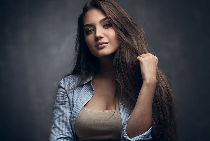 Ulyana Mokraya, portrait, face, long hair, simple background