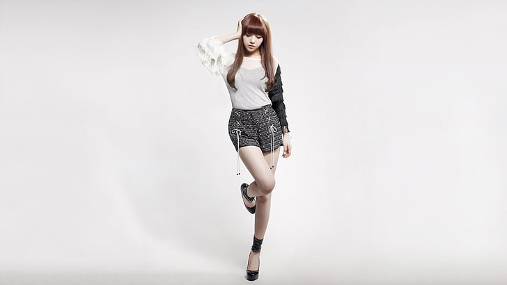 women's white and black long-sleeved rompers, Girl's Day, K-pop