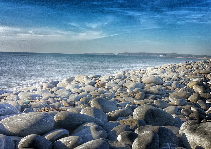 painting of beach, England, pebbles, surfing, blue, coast, sea, HD wallpaper