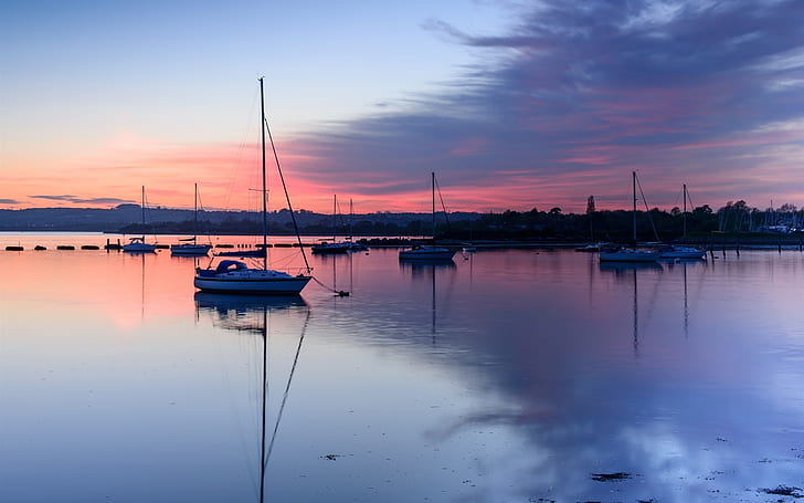 UK, England, Hampshire County, bay, boats, evening, sunset