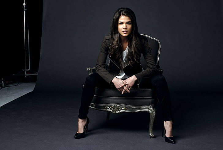 girl, chair, actress, brunette, the series, Marie Avgeropoulos