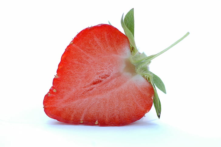 slice red strawberry, 60mm, f/2, 8d, micro, nikkor, food, fruit, HD wallpaper